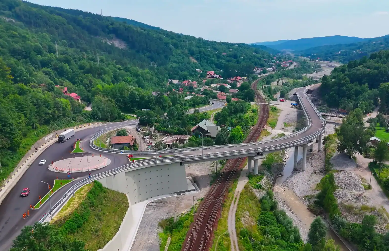 Centura Comarnic, aproape de inaugurare. Când ar putea fi deschis drumul care promite să decongestioneze DN1 Centura Comarnic, aproape de inaugurare. Când ar putea fi deschis drumul care promite să decongestioneze DN1