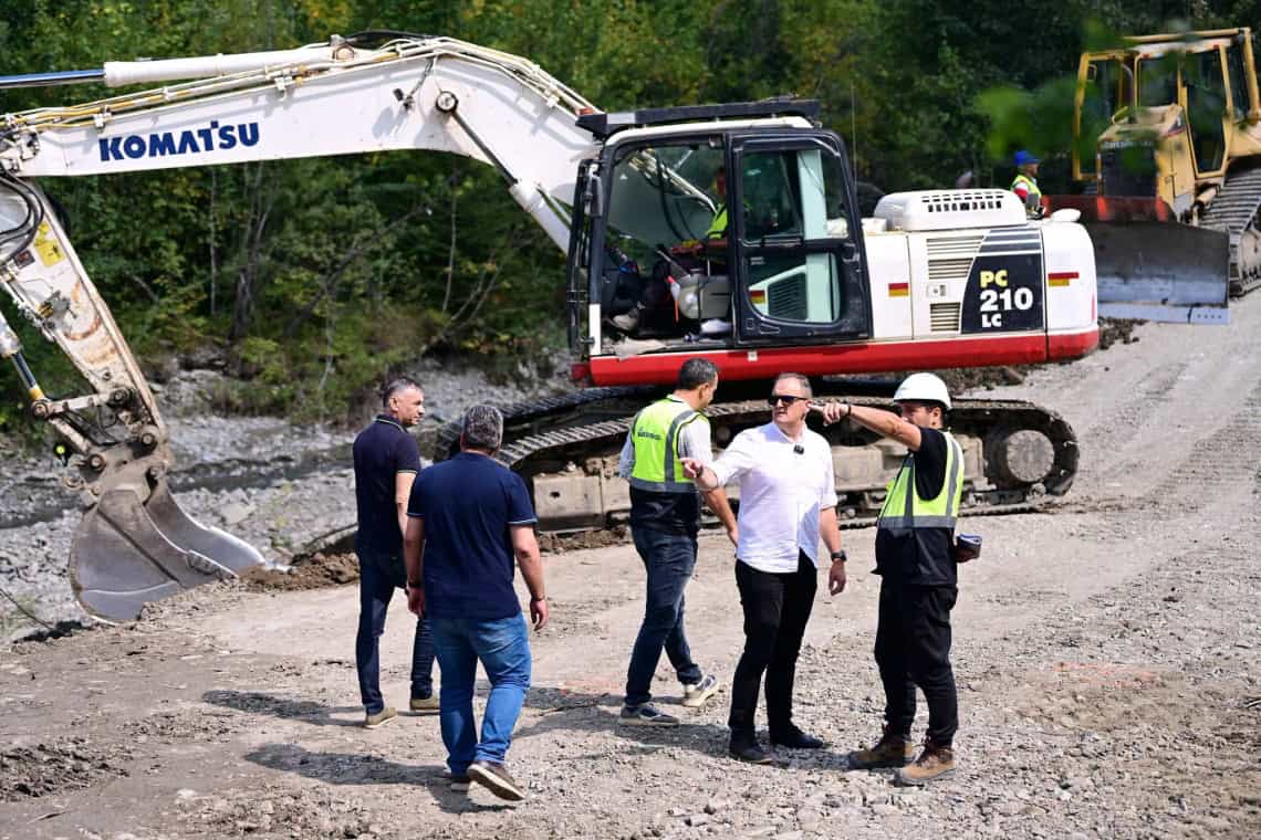 Consiliul Județean Prahova continuă una dintre cele mai importante investiții rutiere. Lucrările la DJ 102I Valea Doftanei-Brădet avansează în ritm accelerat