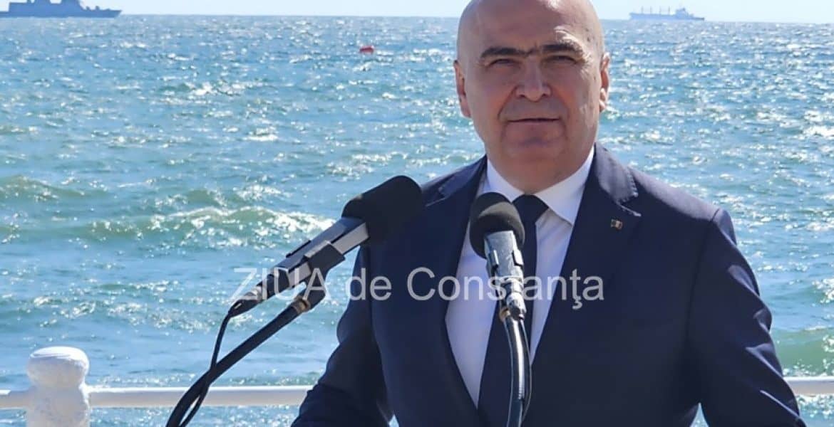 Ilie Bolojan, huiduit la Ziua Marinei Române, la Constanța. „Dumnezeu să aibă în pază România!”