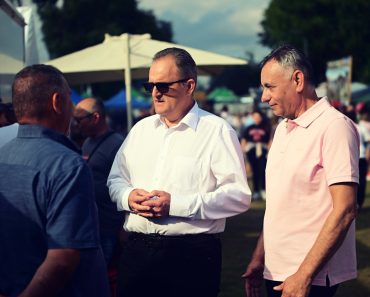 VIDEO: Virgil Nanu, la Festivalul Cașcavelei Valea Doftanei: În spate este o comunitate întreagă. Oameni gospodari, tradiții păstrate în familie VIDEO: Virgil Nanu, la Festivalul Cașcavelei Valea Doftanei: În spate este o comunitate întreagă. Oameni gospodari, tradiții păstrate în familie