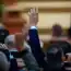 Peste 900 de foști parlamentari încasează pensii speciale. 154 de dosare noi au fost aprobate după o decizie CCR din 2023. Cât ne costă lunar