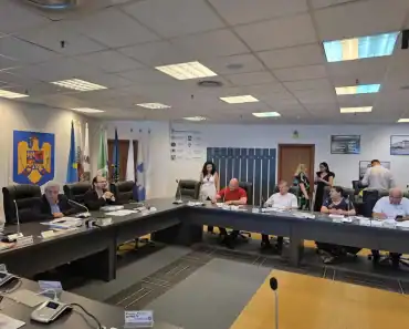 Rectificarea bugetului la Ploiești: Amendament pentru suplimentarea banilor la reparații grădinițe și școli
