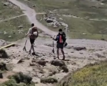 VIDEO: Cu trotineta pe munte! Imagini VIRALE surprinse de Salvamont Prahova