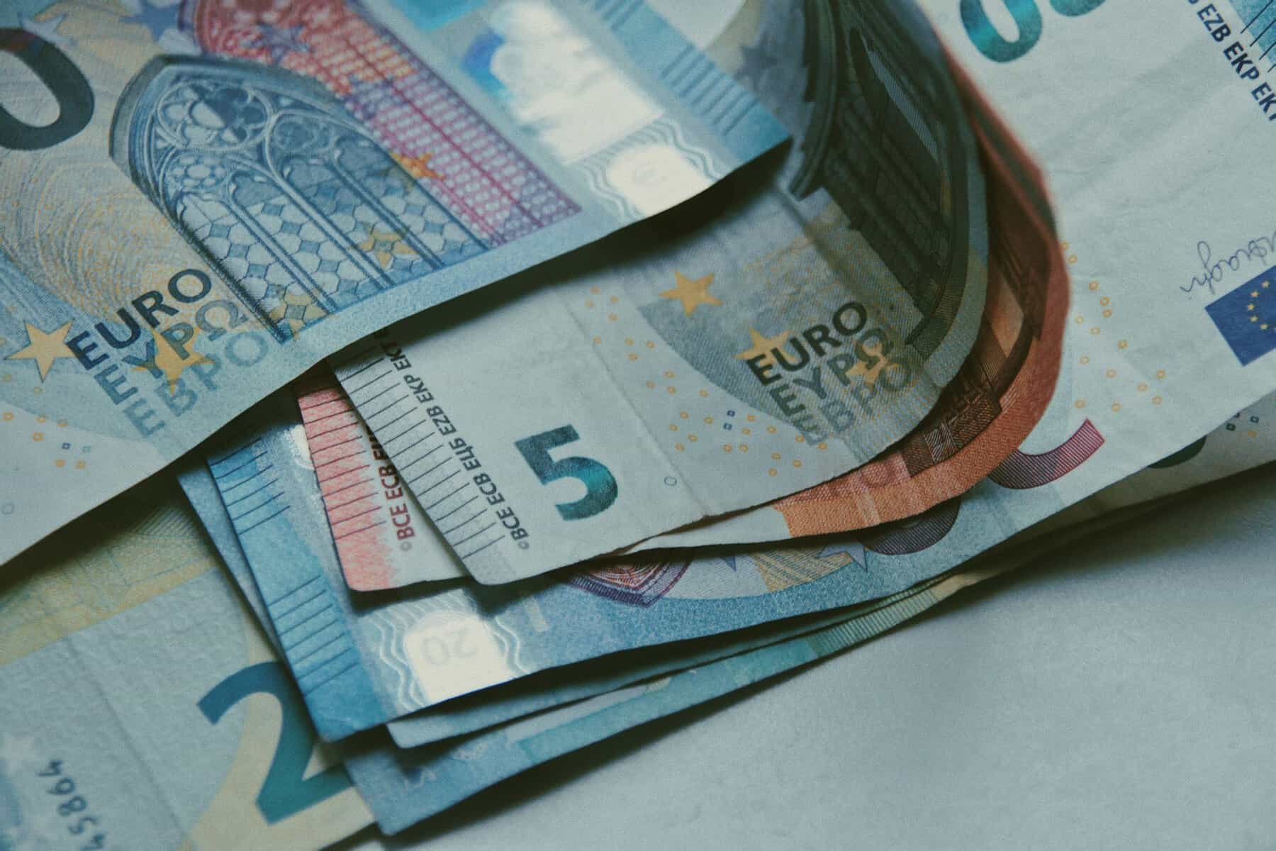 Cum arată viața românului care a câștigat 11 milioane de euro la Loto. Ce a făcut cu averea Cum arată viața românului care a câștigat 11 milioane de euro la Loto. Ce a făcut cu averea