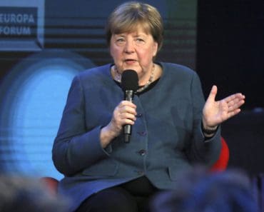Angela Merkel, către români: „Vă doresc să aveţi din nou un premier ales. Avem nevoie de oameni dispuşi să facă compromisuri”