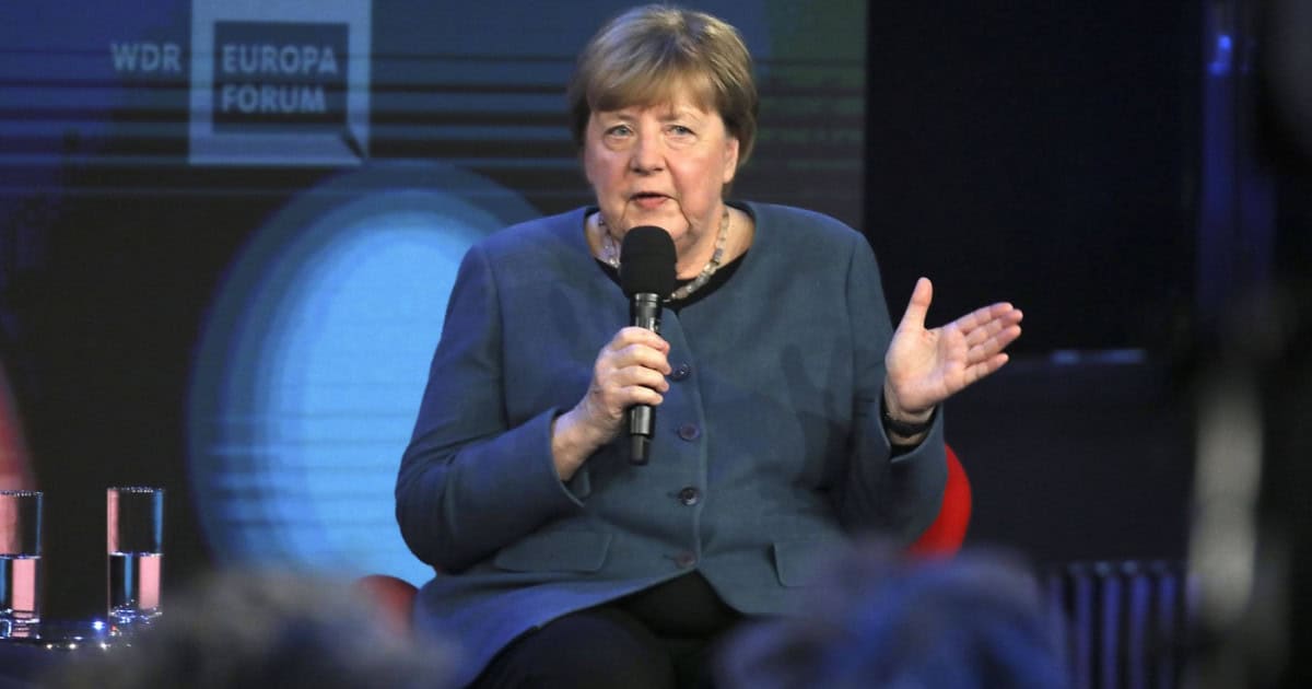 Angela Merkel, către români: „Vă doresc să aveţi din nou un premier ales. Avem nevoie de oameni dispuşi să facă compromisuri”