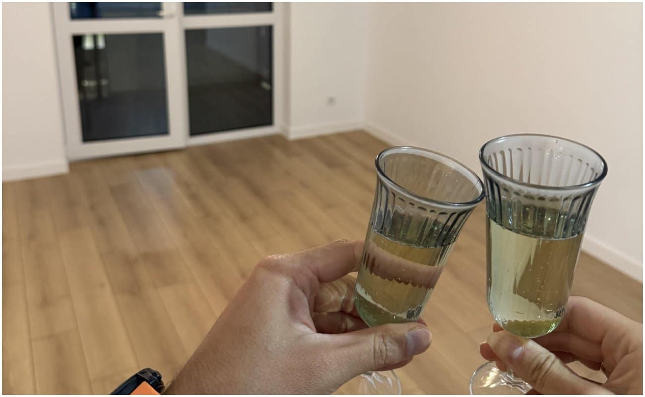 Cât a dat un român pe un apartament cu 3 camere la marginea Bucureștiului. „E nebunie”