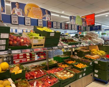 Se construiește cel mai mare Lidl din România. Magazinul va avea peste 3.200 mp Se construiește cel mai mare Lidl din România. Magazinul va avea peste 3.200 mp