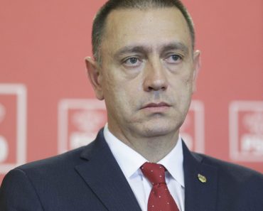 „Doar unul în plus la număr”. Institutul Elie Wiesel reacționează după ce Mihai Fifor a spus că Dominic Fritz „nu e român”