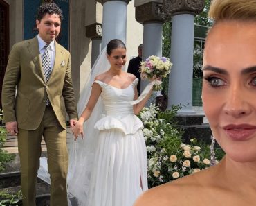 Cât au costat rochiile de mireasa ale Sarei. Fiica Adinei Buzatu a apelat la o celebră stilistă Cât au costat rochiile de mireasa ale Sarei. Fiica Adinei Buzatu a apelat la o celebră stilistă