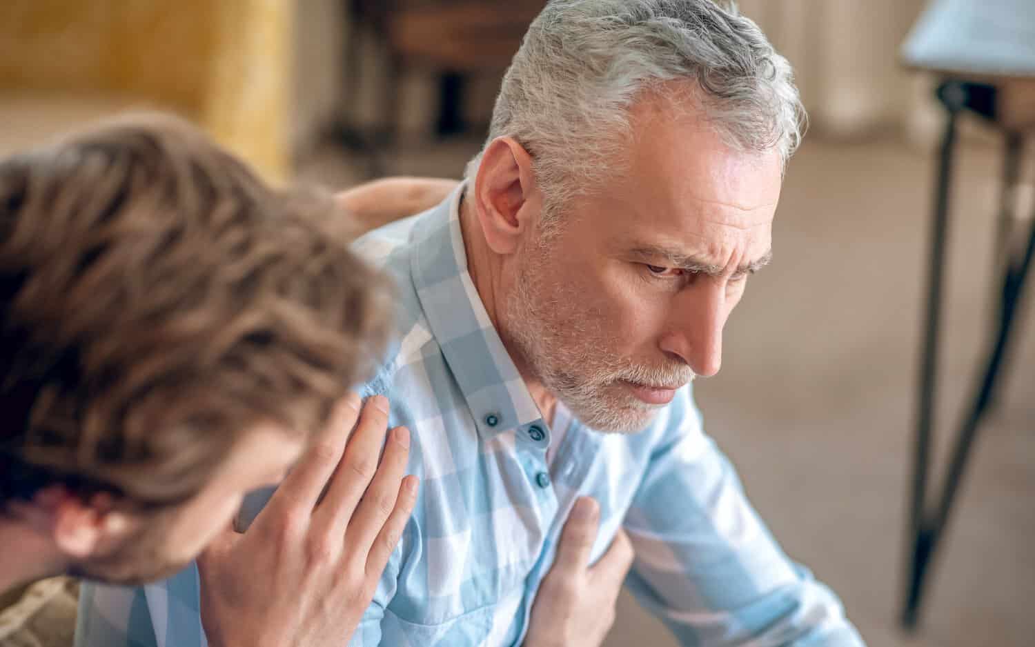 Semnul de pe față care poate anunța un infarct sau un AVC. Nu trebuie ignorat Semnul de pe față care poate anunța un infarct sau un AVC. Nu trebuie ignorat
