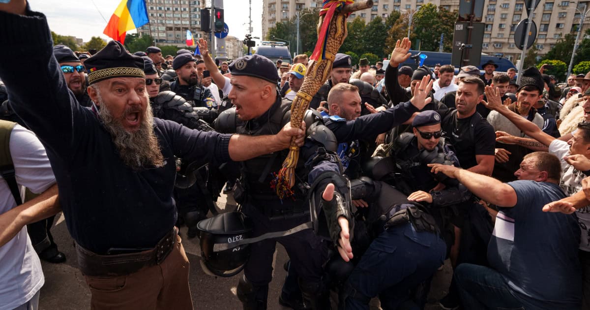 „Nu vă jucați cu focul, ticăloșilor!”. Reacție dură din PSD după violențele de la protestul ciobanilor din Capitală