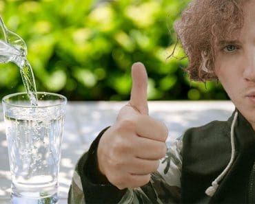 Mihai Trăistariu a ținut post negru, cu apă chioară, după ce a muncit pe 60.000 de euro: „Am văzut moartea cu ochii!” Mihai Trăistariu a ținut post negru, cu apă chioară, după ce a muncit pe 60.000 de euro: „Am văzut moartea cu ochii!”