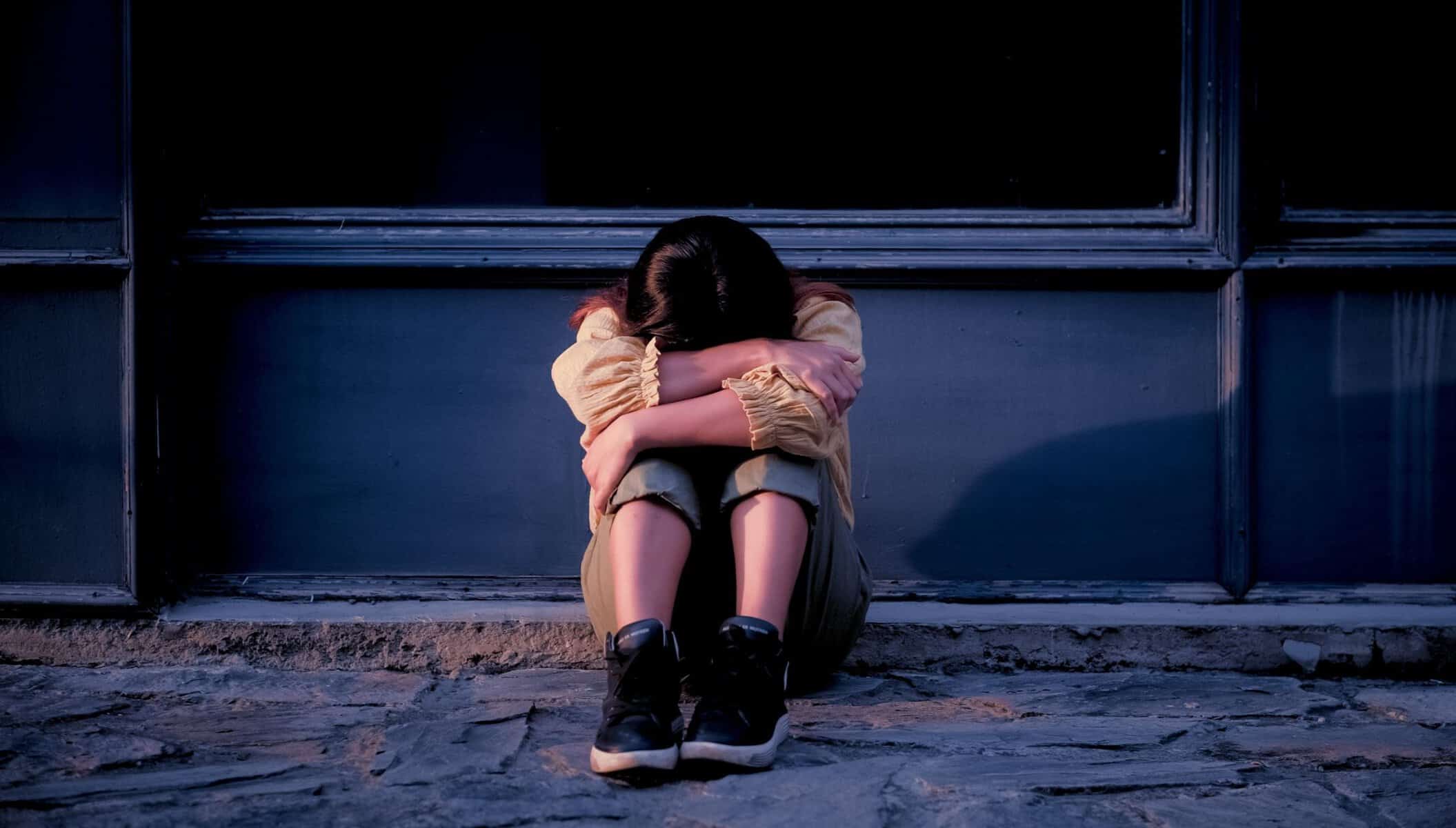 O elevă de 13 ani din Iași s-a sinucis. Era premiantă, implicată în activitățile școlii: „Nimeni nu bănuia nimic” O elevă de 13 ani din Iași s-a sinucis. Era premiantă, implicată în activitățile școlii: „Nimeni nu bănuia nimic”