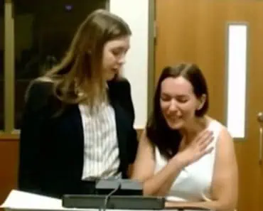 Cum s-a petrecut tragedia care a îndoliat o familie de români. Fiul lor de 5 ani a murit după ce a fost uitat în mașină