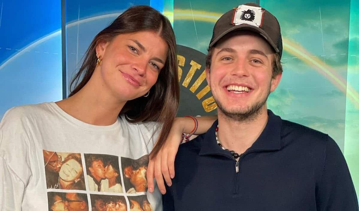 Aris, dezvăluiri neașteptate despre Laura Giurcanu! Fiul Andreei Esca a recunoscut: „Am fost îndrăgostit” Aris, dezvăluiri neașteptate despre Laura Giurcanu! Fiul Andreei Esca a recunoscut: „Am fost îndrăgostit”