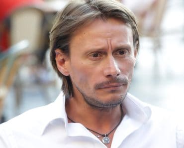 Cine îl tunde pe Marius Manole: „Țin foarte mult la imaginea mea” Cine îl tunde pe Marius Manole: „Țin foarte mult la imaginea mea”