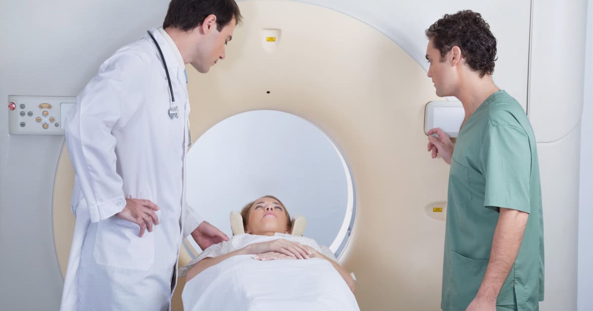 Viața unei tinere din Marea Britanie, distrusă de un diagnostic greșit de cancer: 11 ani de chimioterapie pentru o tumoare inexistentă