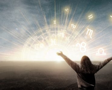 Horoscop marți, 22 septembrie 2026. Surprize în iubire, bani și sănătate. Ce le rezervă astrele celor 12 zodii