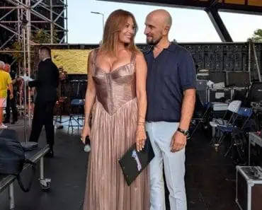 Anca Țurcașiu, speriată de gestul lui Călin Șerban: „Să nu mă ceri de nevastă” Anca Țurcașiu, speriată de gestul lui Călin Șerban: „Să nu mă ceri de nevastă”