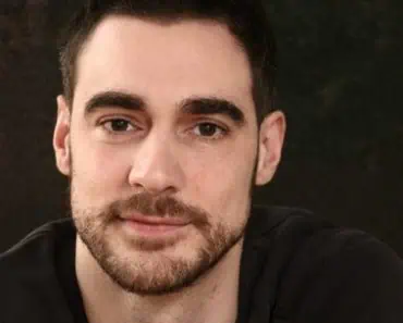Actorul Arnaud Denis, ultimele cuvinte înainte de eutanasiere: „Acum depun armele”
