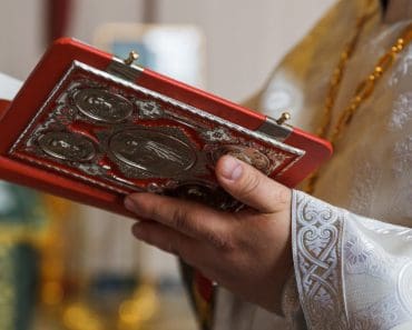 Sărbătoare importantă în calendarul ortodox pe 23 septembrie. Cine este sfântul cinstit de șase ori pe an