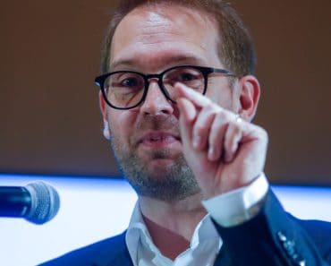 Comisia de la Veneția, întrebată despre legalitatea amendamentului care l-a lăsat pe Dominic Fritz fără mandatul de primar