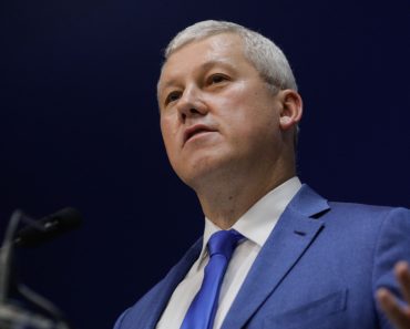 Ce spune Predoiu despre propunerea unei Poliții unice: „Urez succes în discuţiile cu organizaţiile asociative ale primarilor din ţară”