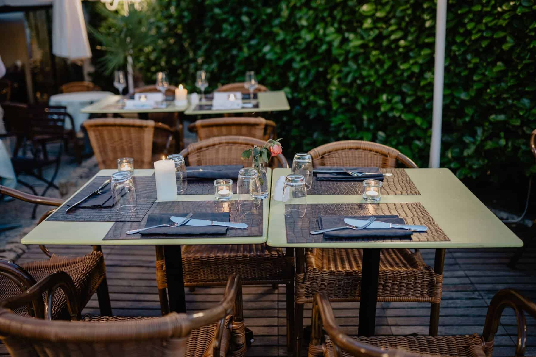 Capcana din restaurante în care cad mulți români. La ce trebuie să fii atent