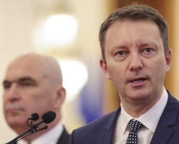 Scenariul respingerii guvernului Mureșan: PNL ia în calcul să sesizeze CCR dacă Nicușor Dan nu convoacă alegerile anticipate