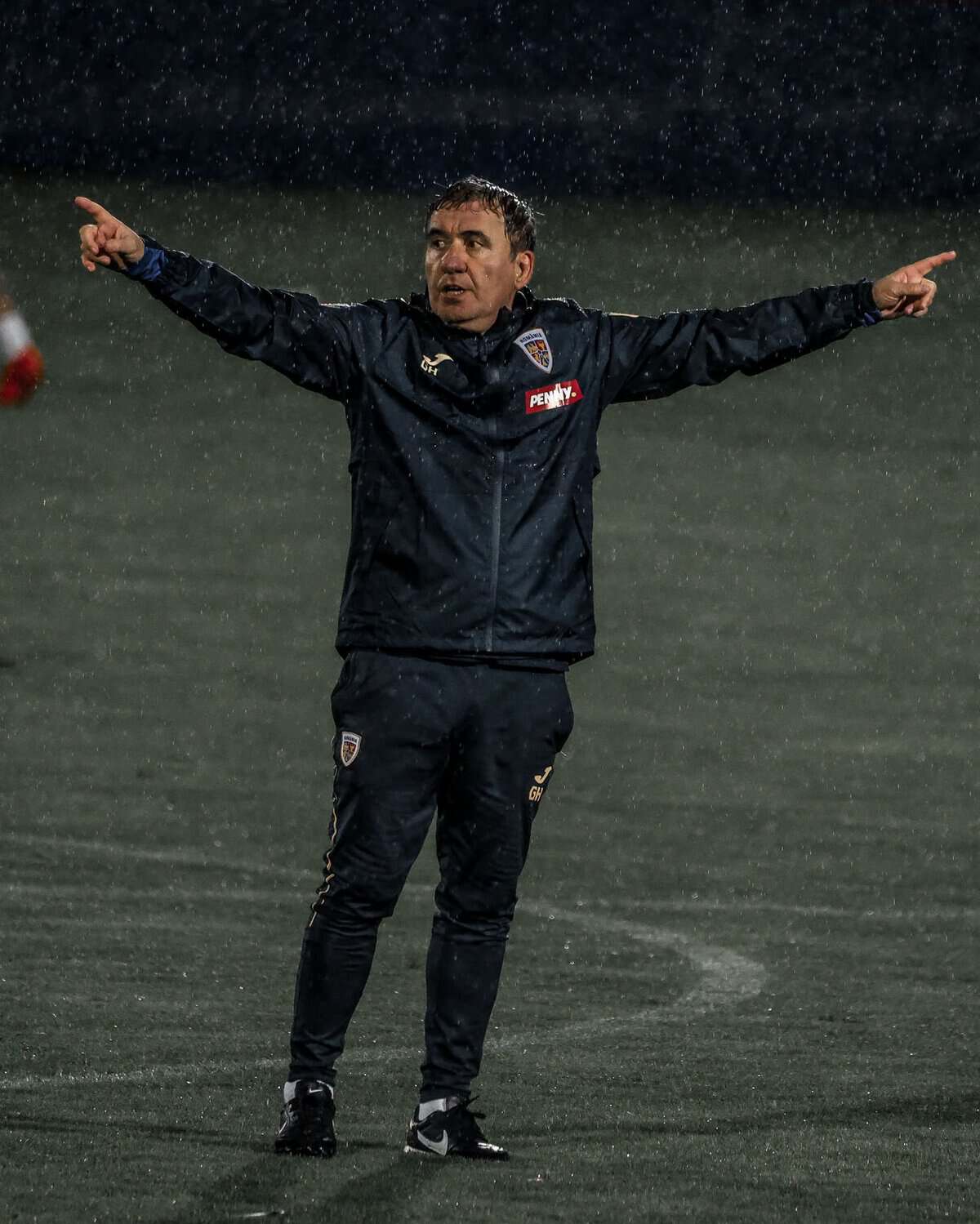 Pentru Hagi competiția va începe în noiembrie