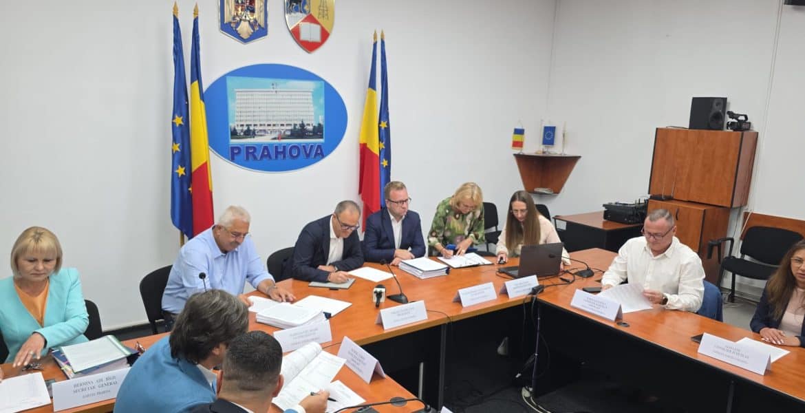 Consiliul Județean a găsit soluția ca elevii să nu plătească în plus la microbuz. Stația de Spitalul Județean, eliminată