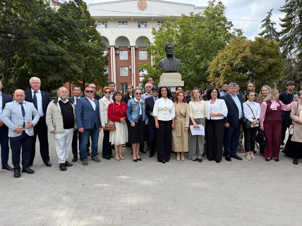Sub semnul lui Constantin Stere – ziua a doua. Monument dedicat patriotului basarabean Emanuil Gavrilița, inaugurat la Chișinău