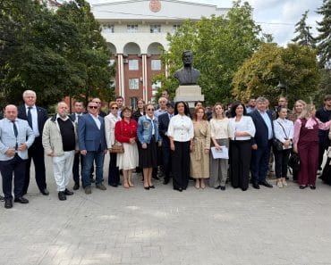 Sub semnul lui Constantin Stere – ziua a doua. Monument dedicat patriotului basarabean Emanuil Gavrilița, inaugurat la Chișinău Sub semnul lui Constantin Stere – ziua a doua. Monument dedicat patriotului basarabean Emanuil Gavrilița, inaugurat la Chișinău