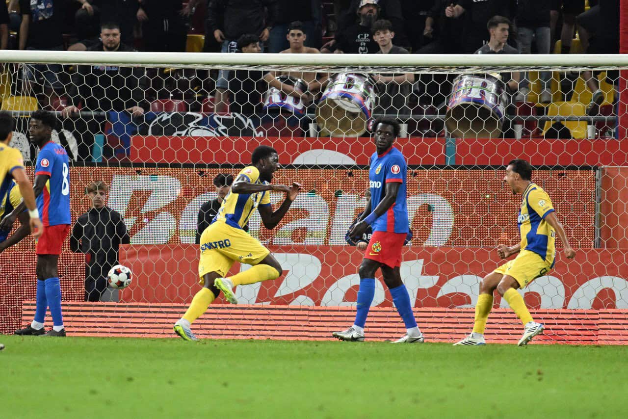 Malula, baby! Cel mai înalt jucător al Petrolului un nou gol cu capul