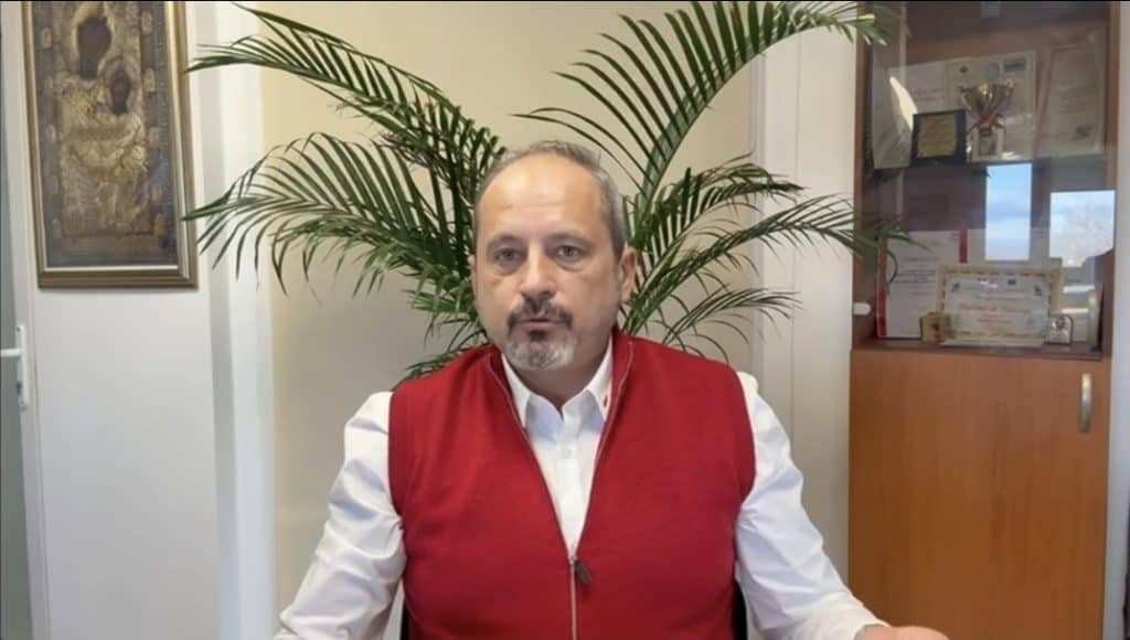 Consilierul AUR Răzvan Tănase critică procedura prin care românii își recuperează banii după majorarea taxelor: „Mărim taxele modern. Restituim banii tradițional”