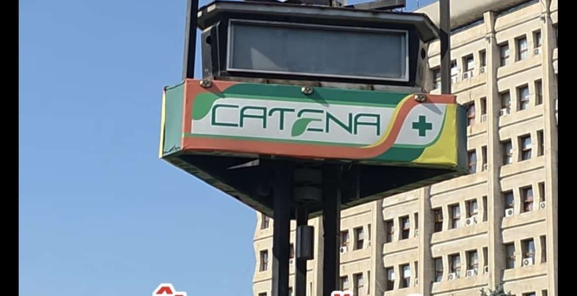 „Ne vedem la ceas!” – expresia care riscă să rămână doar o amintire. Ce s-a întâmplat cu ceasul din centrul Ploieștiului VIDEO