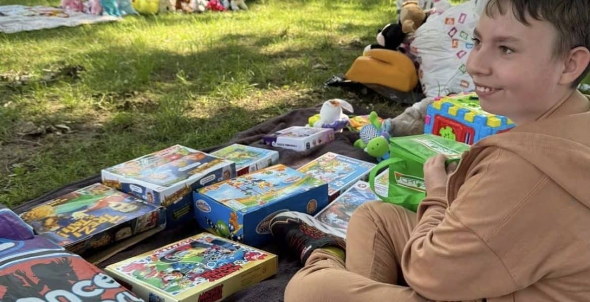 Ploiești/ La doar 13 ani, Denis are nevoie de ajutor pentru o operație la coloană. Familia are nevoie de peste 30.000 de euro