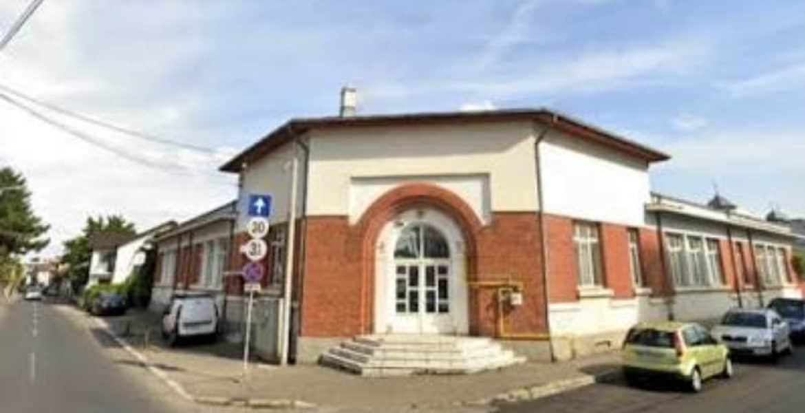 Atenție! Luni se închide circulația pe străzile Romană și Crivățului. Măsura, impusă cu prilejul inaugurării noii clădiri a Colegiului „I. L. Caragiale”