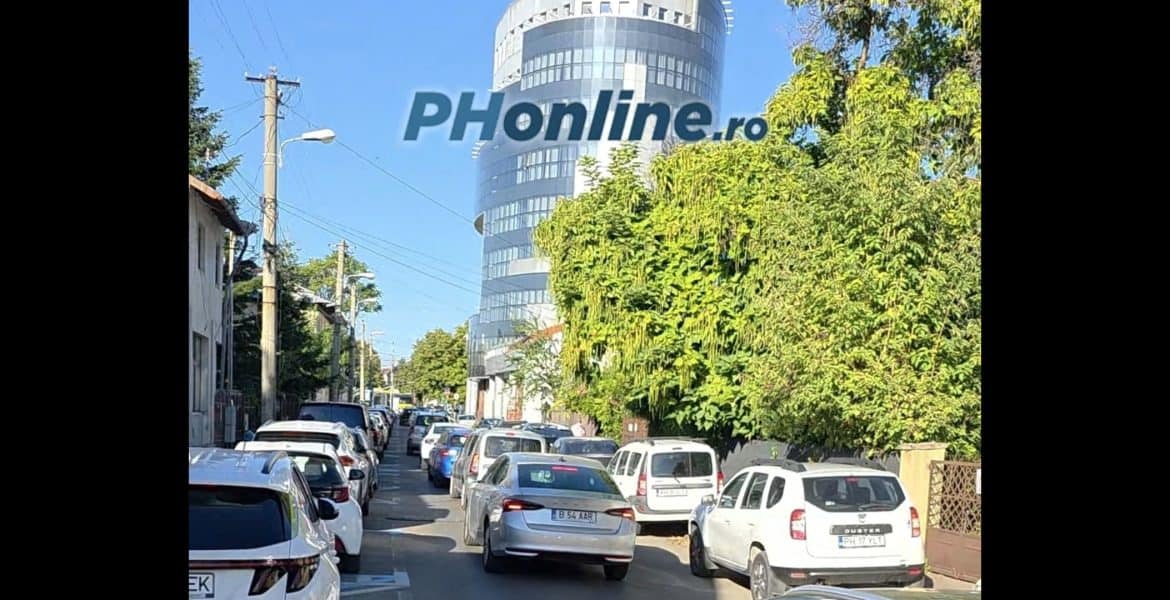 Prima zi de școală a blocat traficul în Ploiești. Se circulă bară la bară în zonele unităților de învățământ