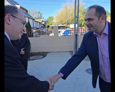 Administratorul județului Prahova, Emil Drăgănescu, alături de ministrul Educației, în prima zi de școală, la Centrul de Educație Incluzivă Filipeștii de Târg