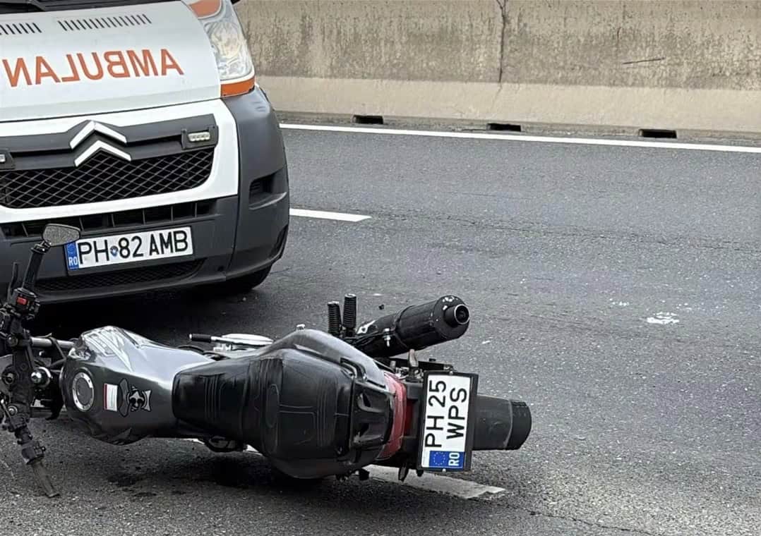 Accident mortal pe DN1, la Bănești. Un motociclist a decedat după impactul cu un camion Accident mortal pe DN1, la Bănești. Un motociclist a decedat după impactul cu un camion