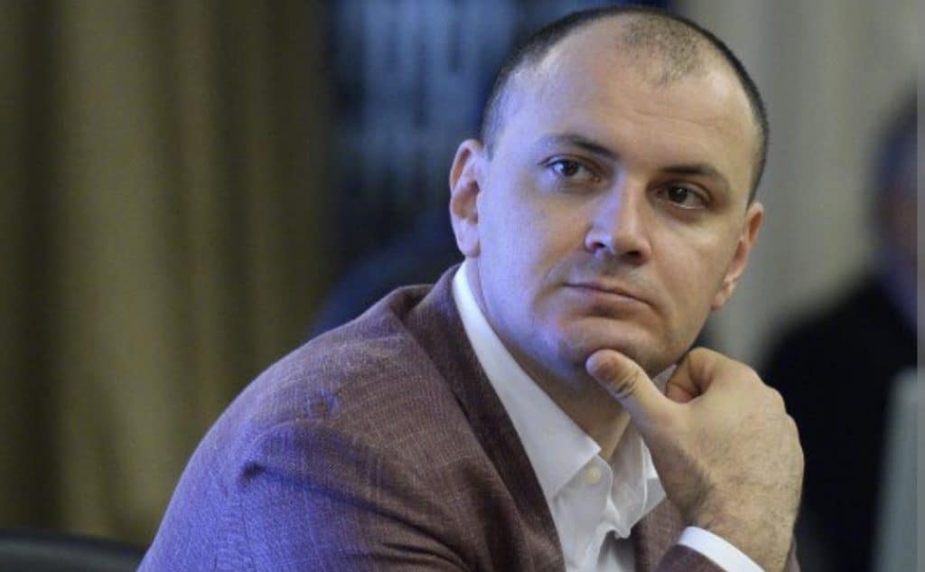 Sebastian Ghiță îl laudă pe Victor Ponta: După 2015 au apărut niște idoți cu Coldea în frunte care au jefuit și distrus România!