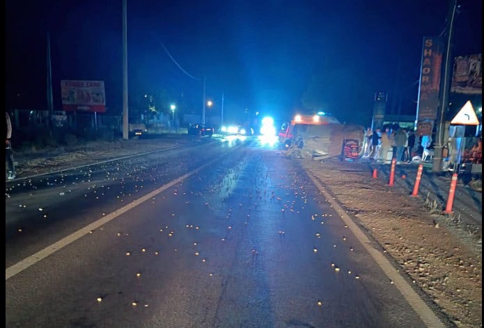 Accident mortal la Boldești-Scăeni. O femeie a murit, patru persoane au ajuns la spital