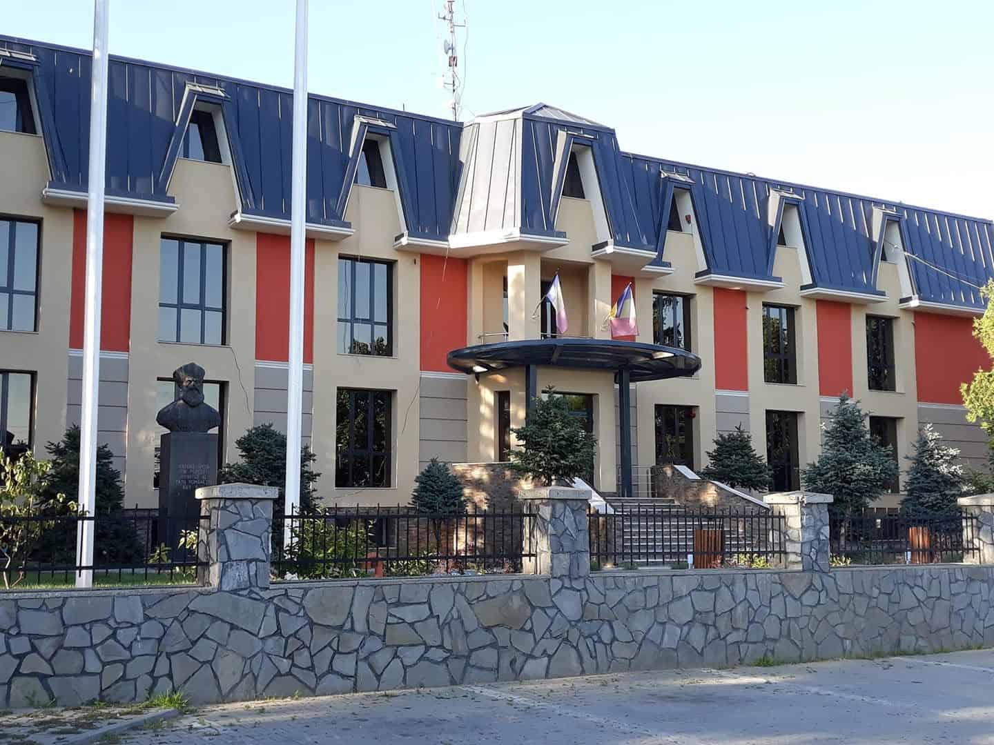 Circulație rutieră închisă la trecerea la nivel Bătești – Brazii de Jos, pentru lucrări la calea ferată