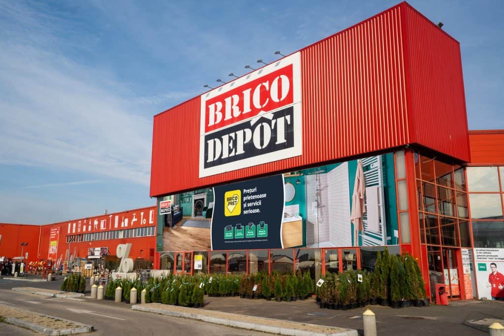 Proprietarul Altex schimbă numele Brico Depôt, la un an de la achiziție. Ce nume vor avea magazinele
