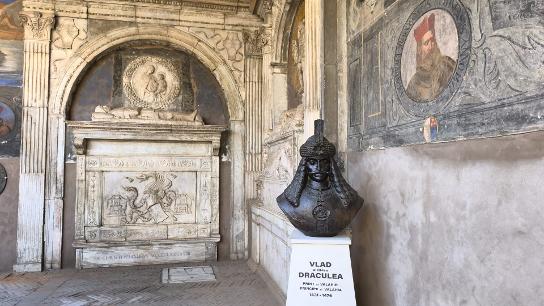 Mormântul lui Vlad Țepeș se află la Napoli. Epigraful vechi de peste 500 de ani din Biserica Santa Maria La Nova dezvăluie data morții domnitorului