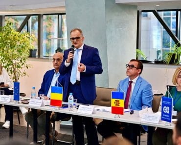 O delegație din Moldova, la Forumul de Afaceri din Prahova. Virgil Nanu: Trebuie să construim legături economice solide