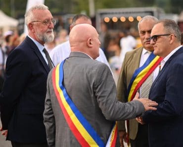 VIDEO: Virgil Nanu, la Zilele Slănicului. Comunitatea trebuie susținută prin investiții și proiecte de dezvoltare VIDEO: Virgil Nanu, la Zilele Slănicului. Comunitatea trebuie susținută prin investiții și proiecte de dezvoltare