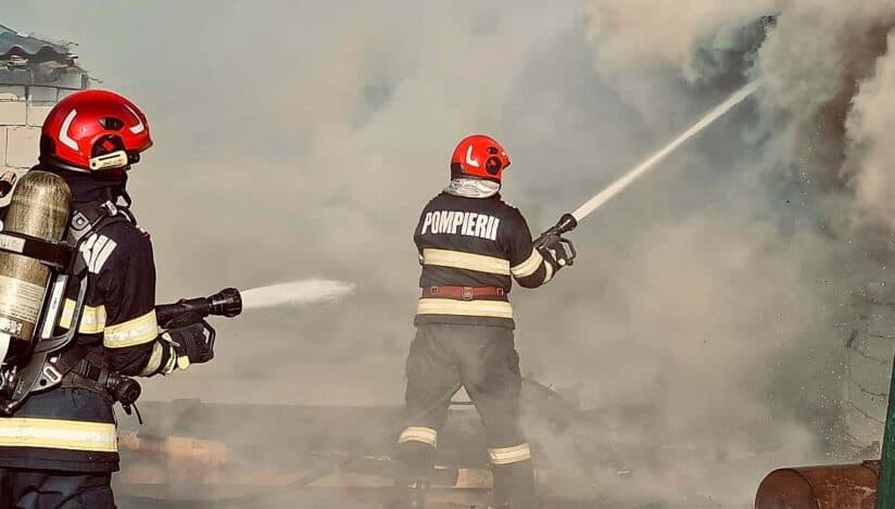 Zi de foc pentru salvatorii prahoveni: 66 de intervenții în numai 24 de ore